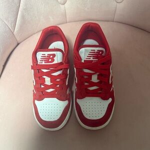 New Balance 480 Big Kid Red and White Shoes, size 2, EUC